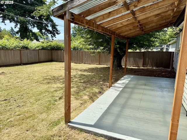 9036 SE Washington St, Portland, OR 97216 - fenced backyard with a patio area