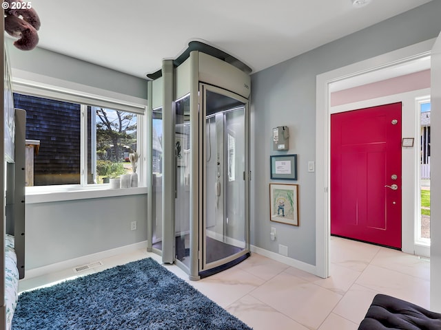 3764 Pacific Ave, Cannon Beach, OR 97110 - foyer entrance with baseboards