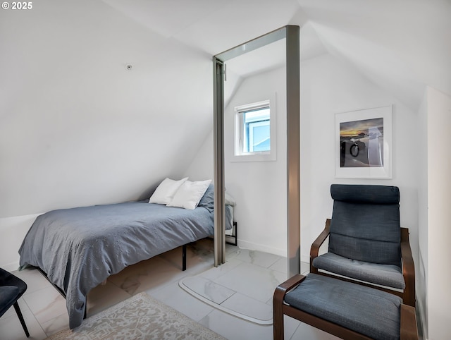 3764 Pacific Ave, Cannon Beach, OR 97110 - bedroom with vaulted ceiling and baseboards