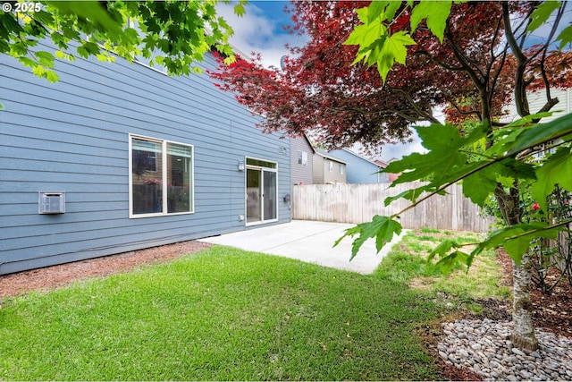 view of yard with a patio