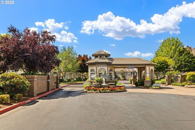 3261 Lake Wood Dr, Eugene, OR 97408
