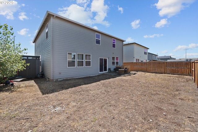 4829 Surveyor Ave, Salem, OR 97305 - rear view of house with a fenced backyard