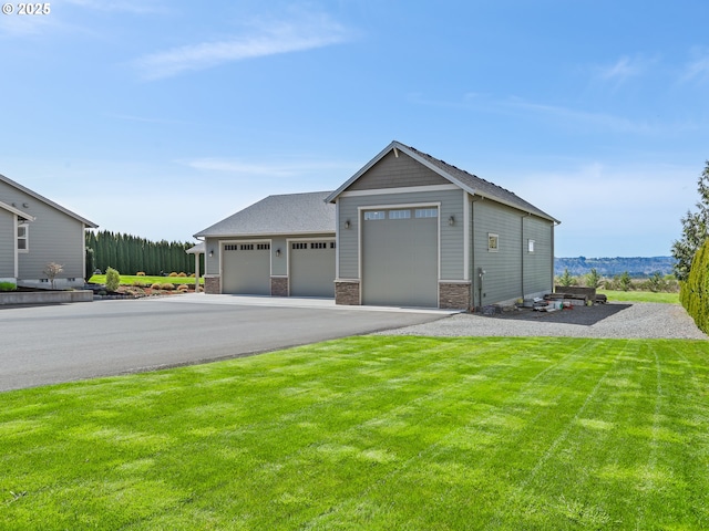29349 SE Sunview Ln, Estacada, OR 97023 - view of front facade featuring a front lawn