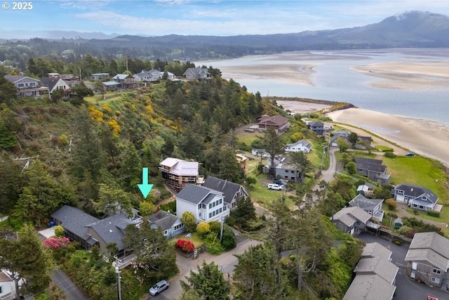 1745 Pearl St, Tillamook, OR 97141 - aerial view of residential area featuring a water and mountain view