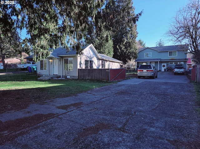 Listing photo 3 for 3020 SE 90th Pl, Portland OR 97266