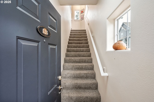 525 Springtree Ln, West Linn, OR 97068 - view of staircase