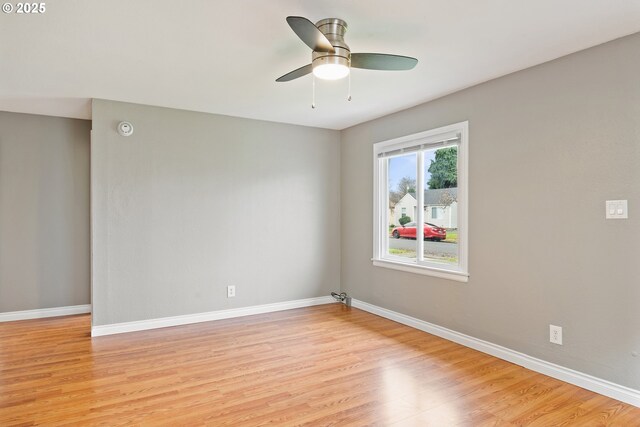 3153 Florida St, Longview, WA 98632 - unfurnished room with ceiling fan and light hardwood / wood-style flooring