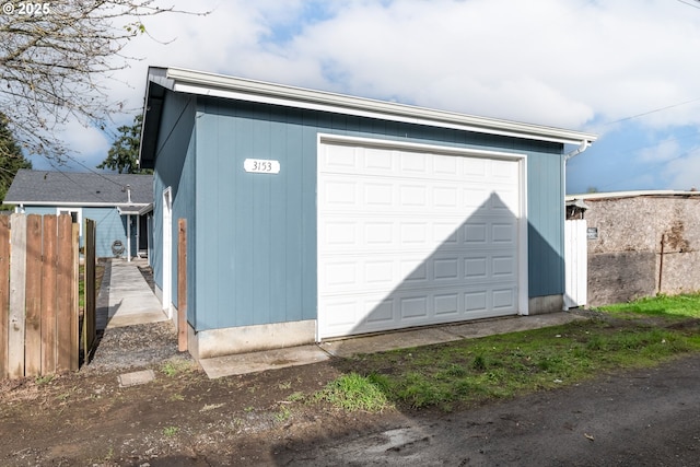 3153 Florida St, Longview, WA 98632 - view of garage