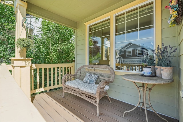 5661 J St, Washougal, WA 98671 - view of porch