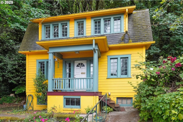 6637 NW Saint Helens Rd, Portland, OR 97210 - view of front of home featuring a shingled roof