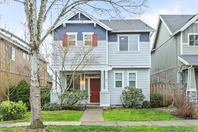 view of front facade with a front lawn