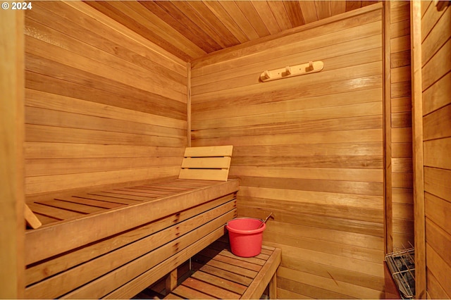 view of sauna / steam room