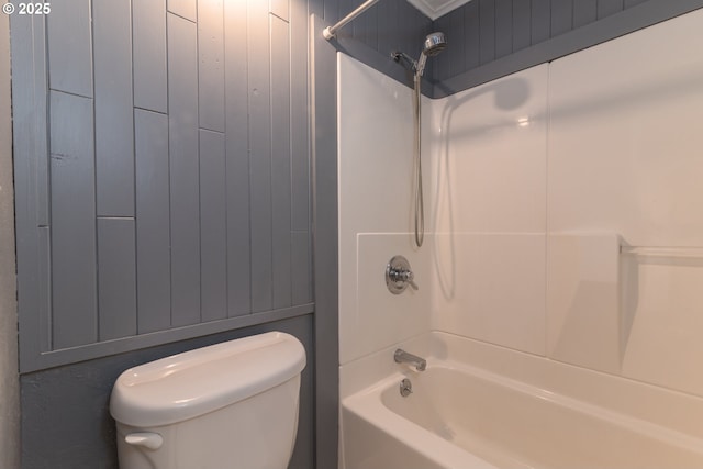 1260 Jackson Ave, Bandon, OR 97411 - bathroom featuring toilet and shower / bath combination
