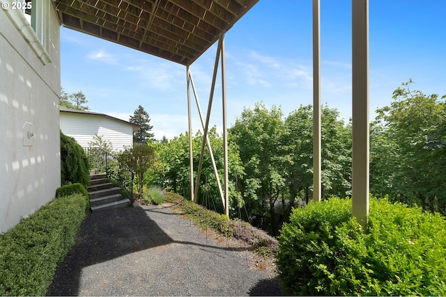 2892 NW Beuhla Vista Ter, Portland, OR 97210 - view of yard with stairway