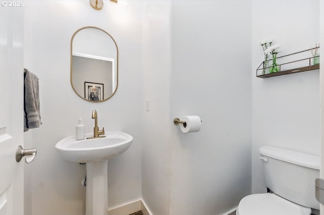10272 NW Edgewood Dr, Portland, OR 97229 - half bathroom with toilet