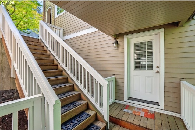 10272 NW Edgewood Dr, Portland, OR 97229 - view of doorway to property