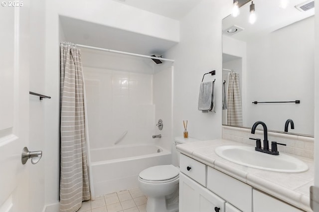 10272 NW Edgewood Dr, Portland, OR 97229 - bathroom featuring tile patterned floors, toilet, vanity, and shower / bath combination with curtain