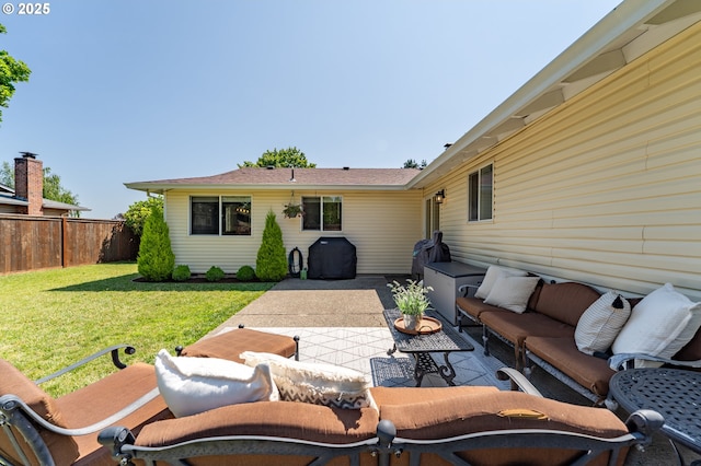 1025 S Grant St, Canby, OR 97013 - view of patio featuring outdoor lounge area