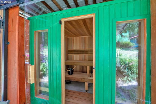 91625 W Fork Rd, Deadwood, OR 97430 - view of relaxing sauna / steam room