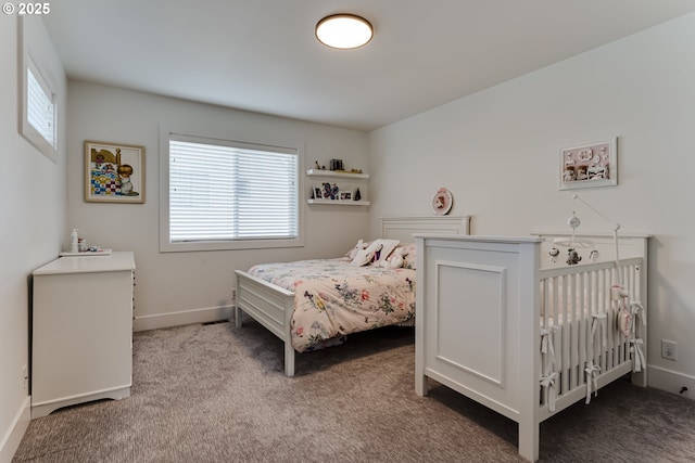 967 S 66th Pl, Springfield, OR 97478 - carpeted bedroom with multiple windows
