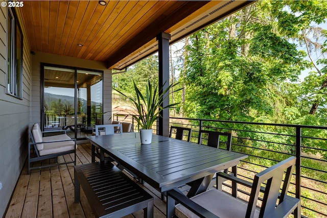 967 S 66th Pl, Springfield, OR 97478 - wooden deck with outdoor dining space