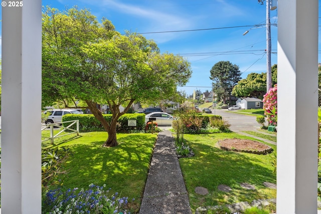 view of yard with a residential view