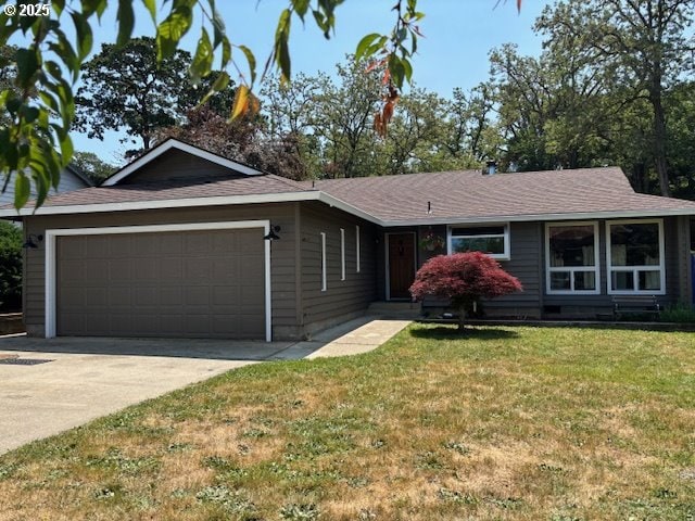 610 SE Maple St, Oakland, OR 97462 - single story home with a garage, a front yard, driveway, and roof with shingles