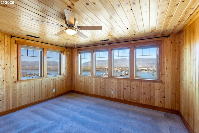 371 Summit Ridge Dr, The Dalles, OR 97058 - unfurnished sunroom featuring a water view