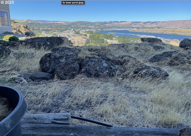 371 Summit Ridge Dr, The Dalles, OR 97058 - view of mountain backdrop