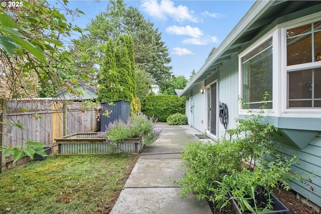 8616 NE 57th St, Vancouver, WA 98662 - view of yard featuring fence and a patio area