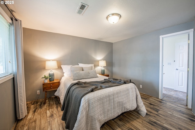 5354 Cody Ave, Eugene, OR 97402 - bedroom featuring wood finished floors