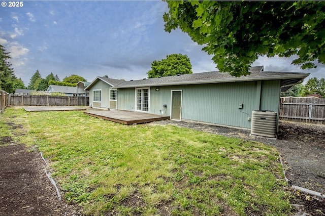 5354 Cody Ave, Eugene, OR 97402 - back of property with a fenced backyard and a deck