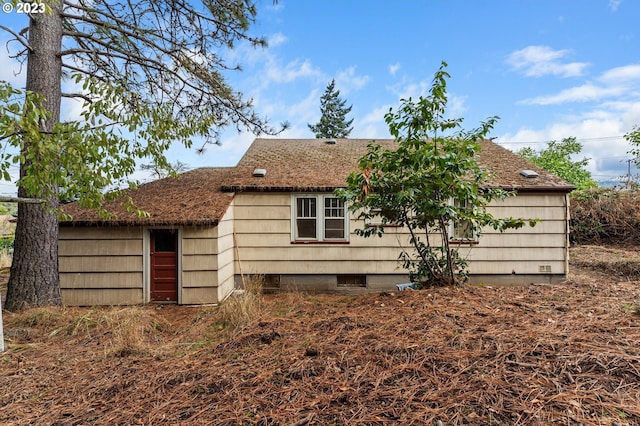 3148 Willamette St, Eugene, OR 97405 - view of property exterior with roof with shingles