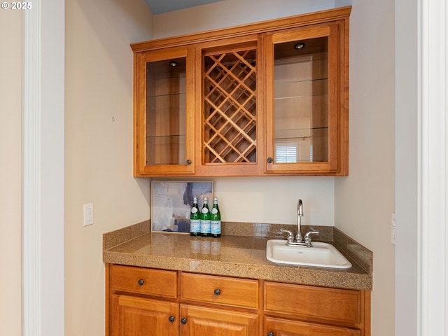 17712 SW 81st Pl, Durham, OR 97224 - view of indoor wet bar