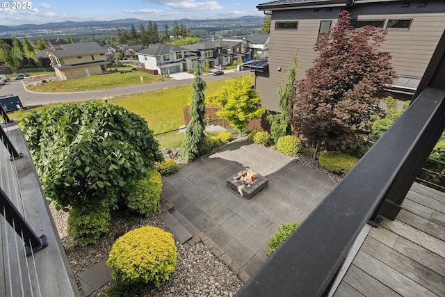 5360 NW 18th Ave, Camas, WA 98607 - aerial view of residential area featuring a mountain backdrop