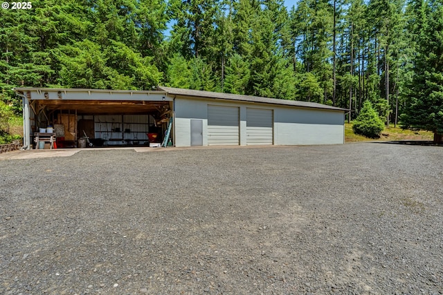 36555 Mcgowan Creek Rd, Springfield, OR 97478 - garage featuring a garage