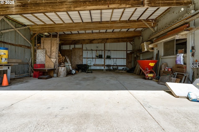 36555 Mcgowan Creek Rd, Springfield, OR 97478 - garage with metal wall