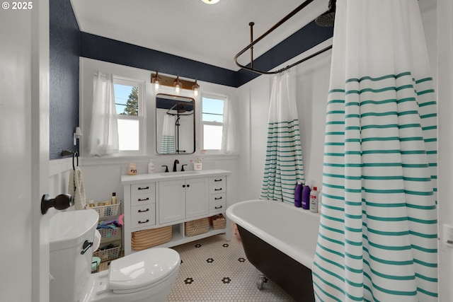 683 Laurel, Junction City, OR 97448 - full bathroom with vanity, a freestanding bath, toilet, and curtained shower