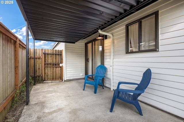 9259 SE Clay St, Portland, OR 97216 - view of patio