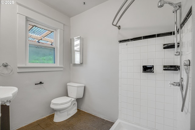 1605 NE 76th Ave, Portland, OR 97213 - full bathroom with tiled shower