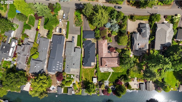 17787 Kelok Rd, Lake Oswego, OR 97034 - aerial perspective of suburban area featuring property parcel outlined and a nearby body of water
