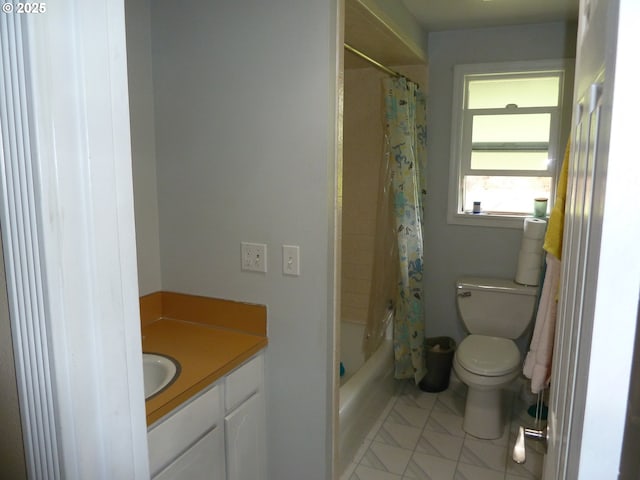 22225 SE Peggy Ann Dr, Damascus, OR 97089 - bathroom featuring vanity, toilet, and shower / bathtub combination with curtain