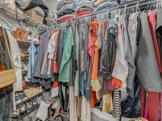 1939 NE 117th Ct, Vancouver, WA 98684 - view of walk in closet
