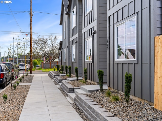 7586 N Alma Ave Unit 2, Portland, OR 97203 - view of community