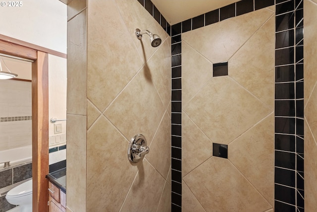 1230 Seagate Ave, Coos Bay, OR 97420 - full bathroom featuring toilet and tiled shower
