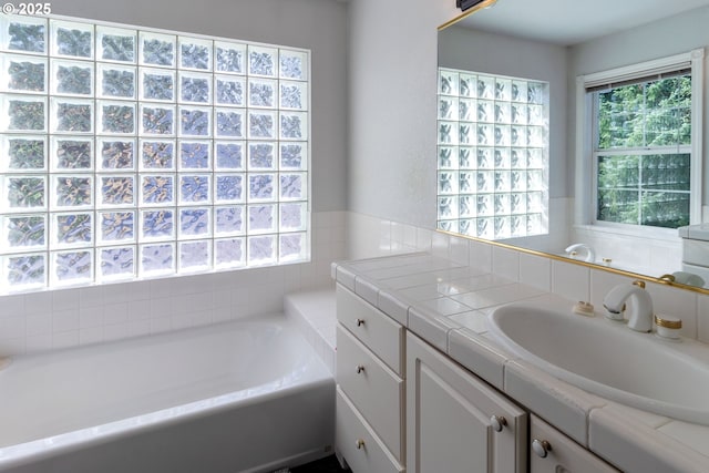 416 Elmar Dr, Winchester, OR 97495 - full bathroom featuring vanity and a garden tub