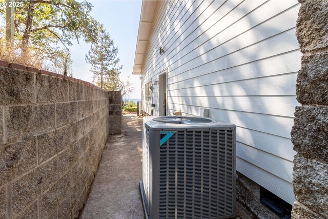 416 Elmar Dr, Winchester, OR 97495 - exterior view of cooling unit
