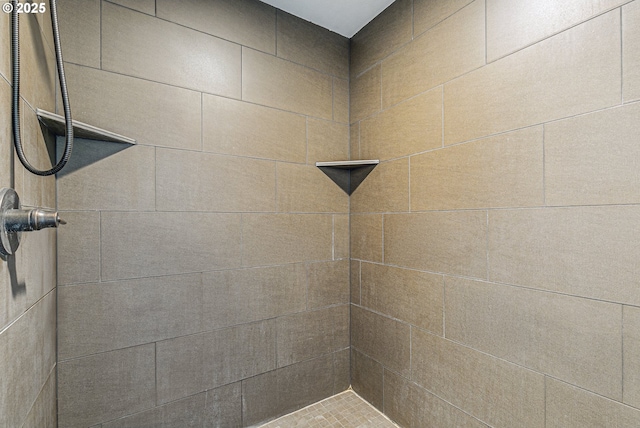 39313 NE 143rd Pl, Amboy, WA 98601 - full bath with tiled shower