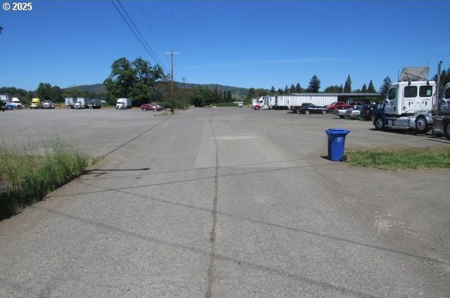 509 Dyke Rd, Dillard, OR 97432 - view of street