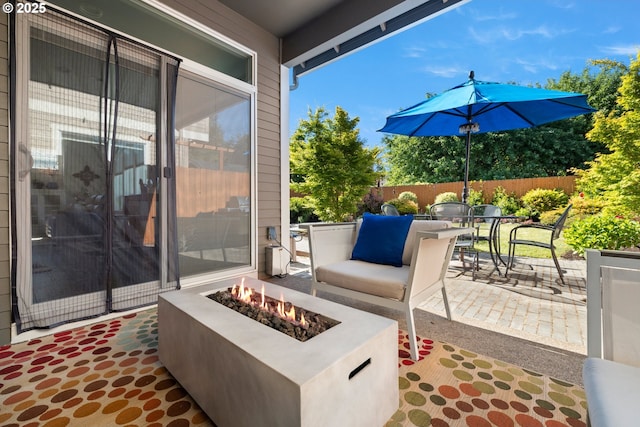 2608 N Winchell St, Portland, OR 97217 - view of patio featuring a fire pit and outdoor dining area